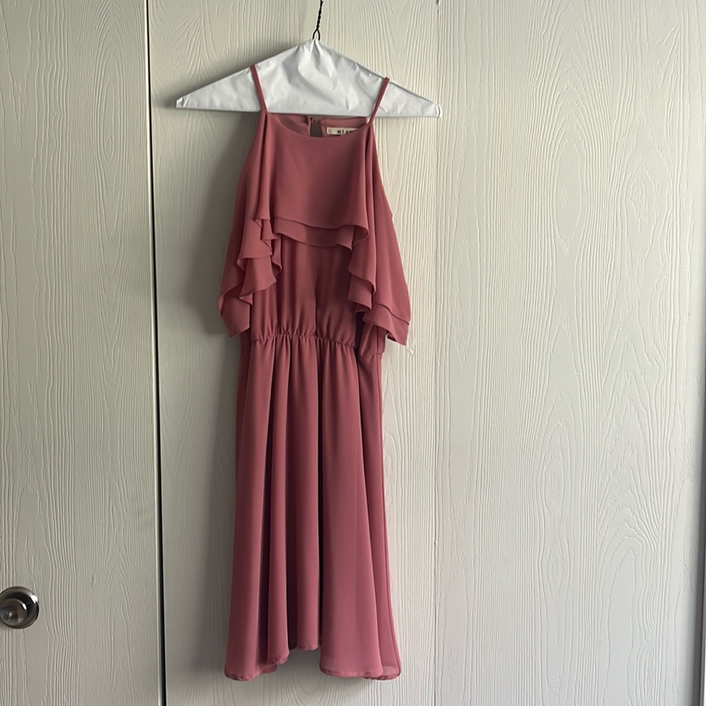 Blush sleeveless party dress